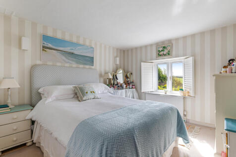 A24 - The Knowle, West Charleton - 250916