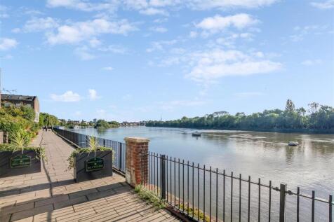 Osier Mews, W4 - FOR SALE