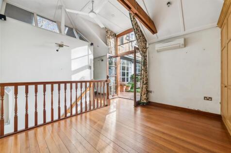 Grove Park Gardens, W4 - FOR SALE