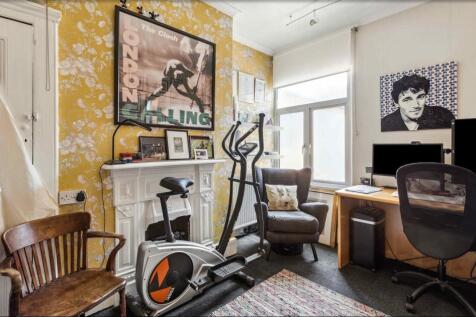 Oxford Gardens, W4 - FOR SALE