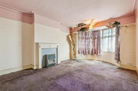 Staveley Road, W4 - FOR SALE