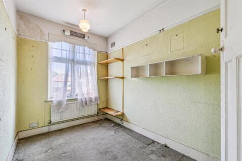 Staveley Road, W4 - FOR SALE
