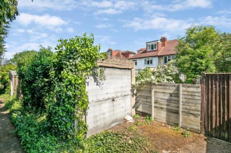 Staveley Road, W4 - FOR SALE