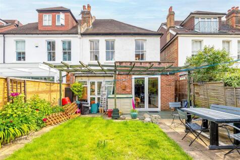 Hadley Gardens, W4 - FOR SALE