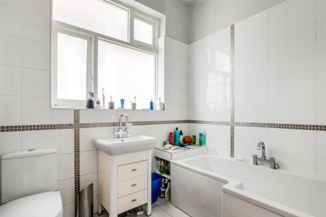 Hadley Gardens, W4 - FOR SALE