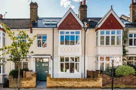 2, 52 Stile Hall Gardens (11).jpg