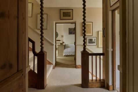 South Parade, W4 - FOR SALE