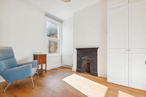 17 Kent Road W4 5EY-10.jpg