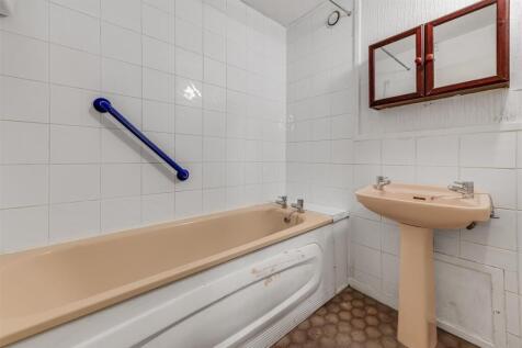 Bathroom,  Park Court, Eden Harper Battersea