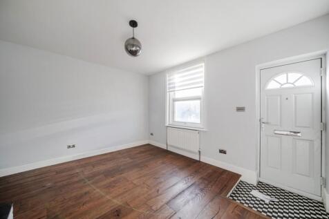 1394275-15-694548...