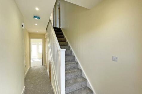Higher Efford Road 54 - Hall.jpg