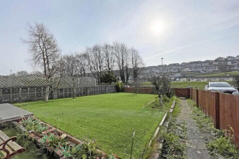 Laira Park Road 31 - New Front Outlook...jpg