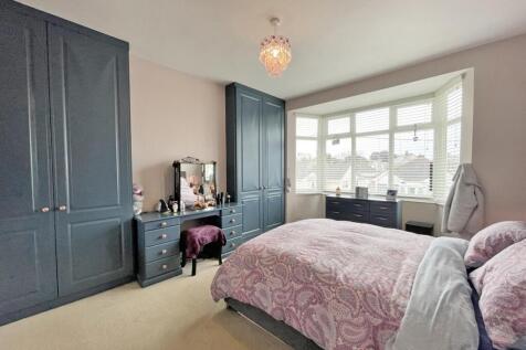 Cross Park Road 23 - Bed 1 FRONT PAGE.jpg