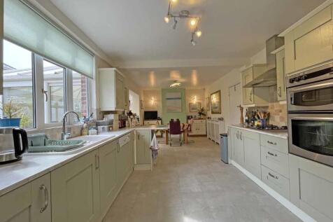 Great Berry Road 14 Kitchen.jpg