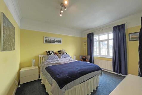 Great Berry Road 14 Bed 3.jpg