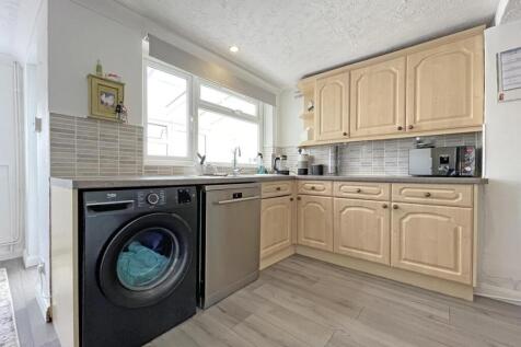 Dartmouth Walk 97 - Kitchen.jpg