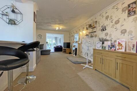 Dartmouth Walk 97 - Into Dining Room.jpg