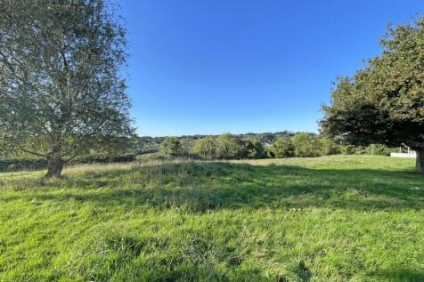 Dartmouth Walk 97 - Outside Green.jpg