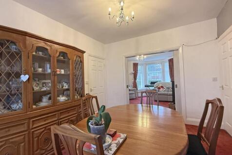 Old Woodlands Road 56 - Dining Room 2...jpg