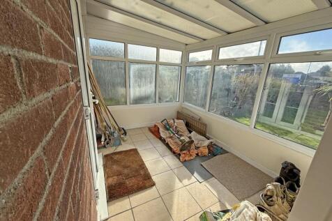 Old Woodlands Road 6 - Conservatory 0.jpg