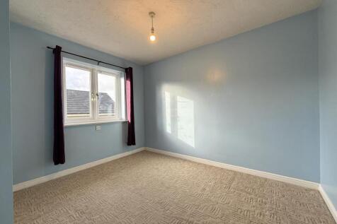 Frobisher Approach 35 - Bed 2.jpg