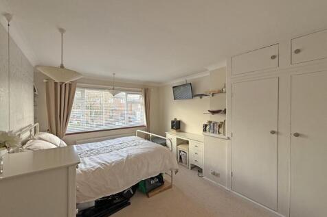 Southwell Road 41 - Bed 2.jpg