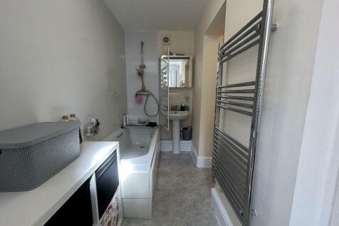 Ground Floor Bathroom