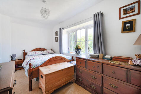 1317824-5-68667d2...