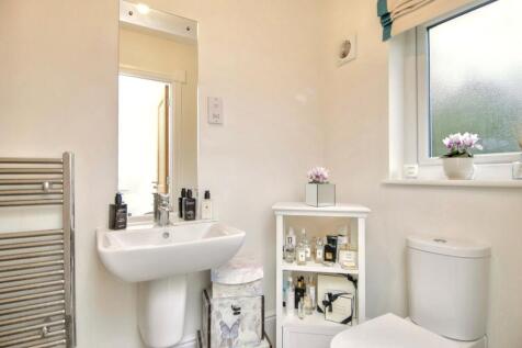 Main Bedroom Ensuite