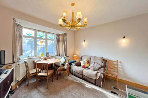 Living RoomDinining/Sitting Room