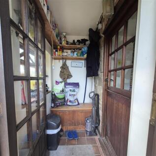 PORCH 2.jpg