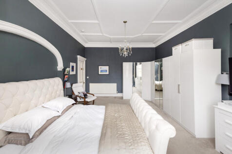 Double Bedroom 1