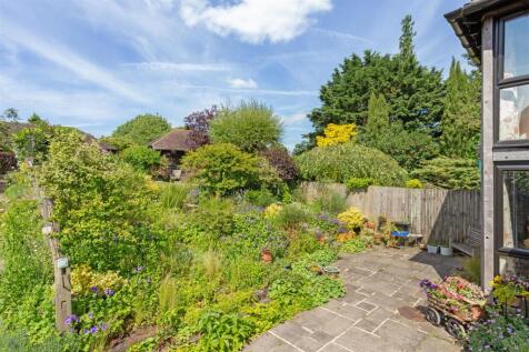 73778_4 Pound Farm Barns Winchester Road Chawton (