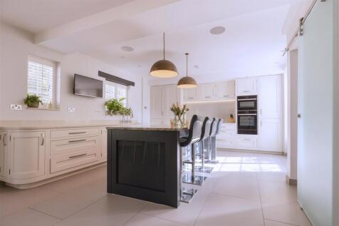 29 Echo Barn Lane_interior photos-4 WNS.jpg