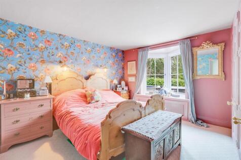 Hollowdene Lodge-9.jpg