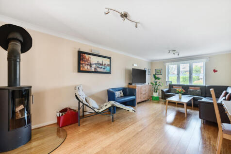 1326476-1-687a4a7...