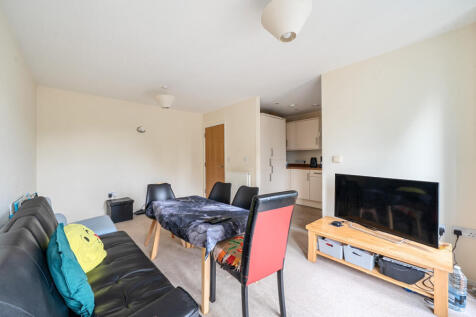 1341639-9-68a594d...