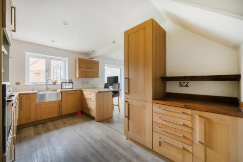 1393281-11-69428b...