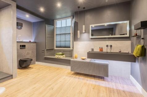 Main Bedroom Ensuite