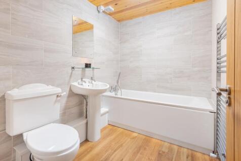Bedroom Three En-Suite