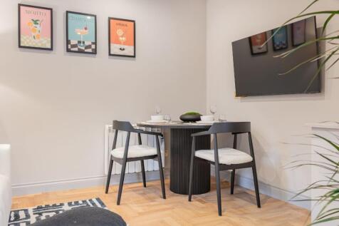 The Coach House - Dining Area