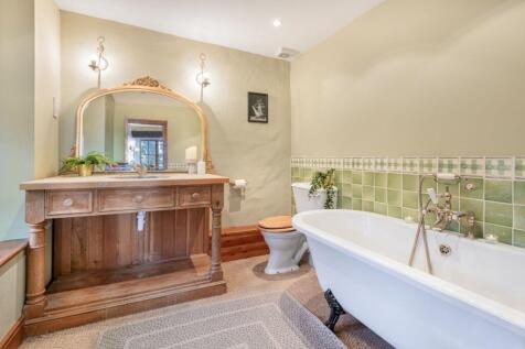 Bedroom One En-Suite