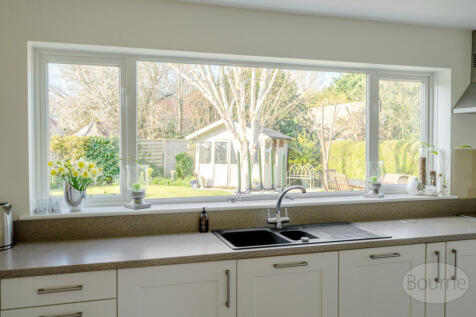 7e8b233b-ca78-464...