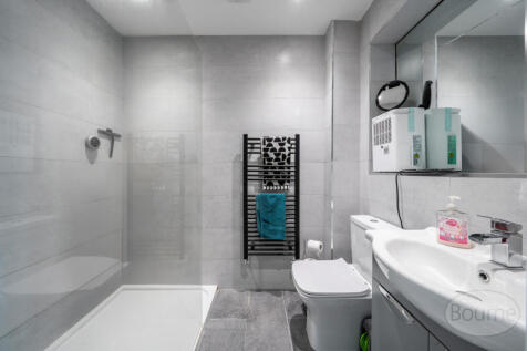 19296d56-befd-435...