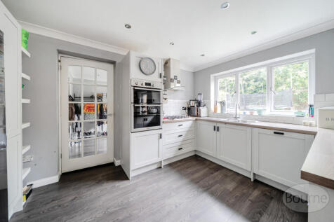 f30f8e13-8719-465...