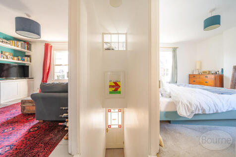 b54dee97-7500-49e...