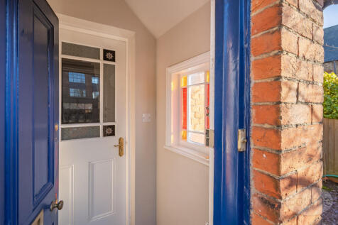 845a18f0-e102-4f1...