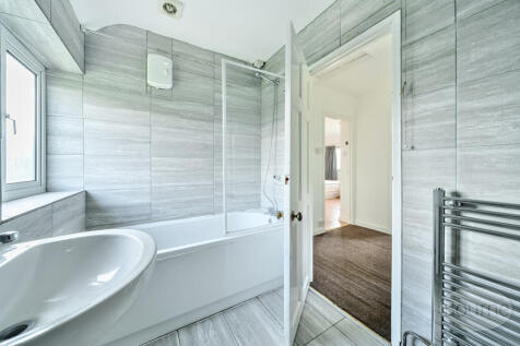 ce6e823f-15ad-4c6...