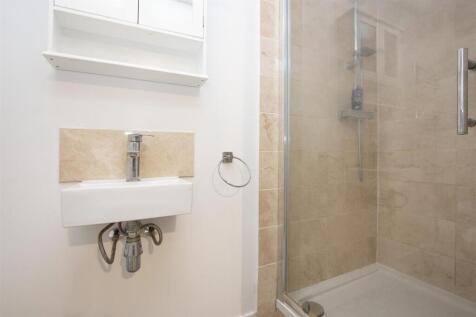 78 St Johns Drive, Garratt Lane 005.jpg