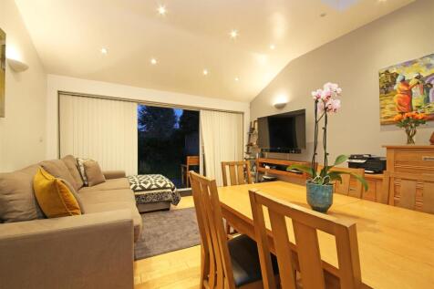 64 Merton Road SW19 reception 1.jpg